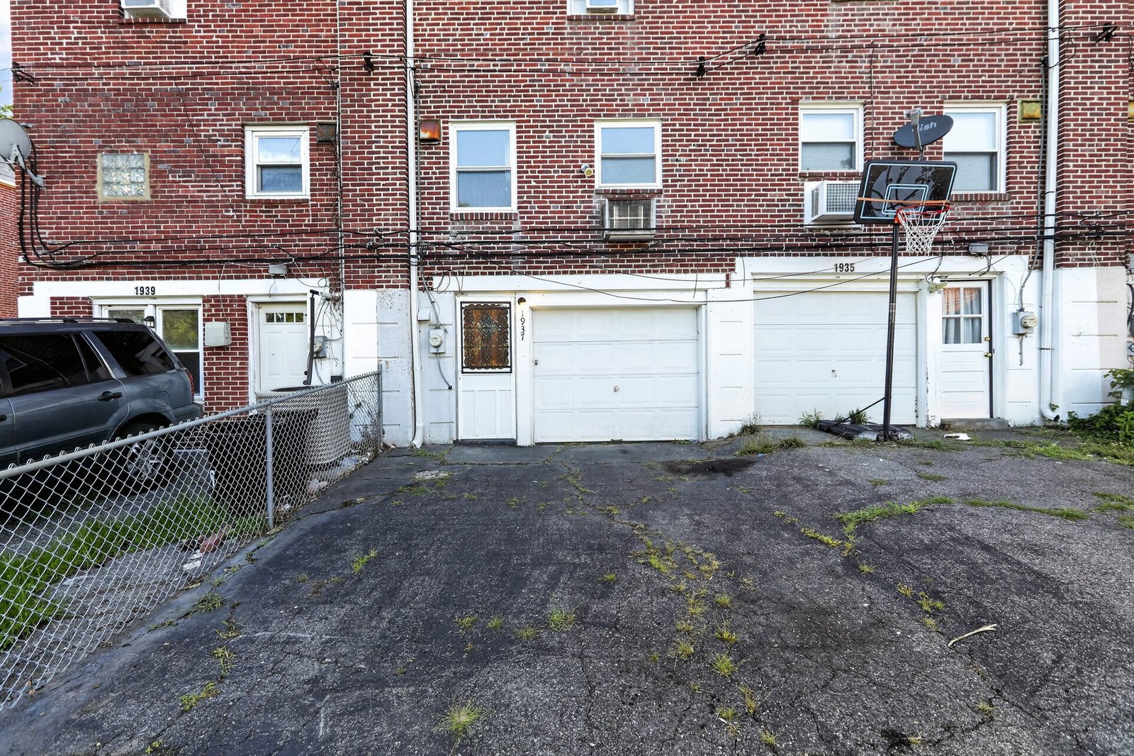 Rear facade & rear entry
